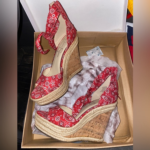 Jessica Simpson wedge sandals grant red bandana 7.5 Worn once - Picture 4 of 4